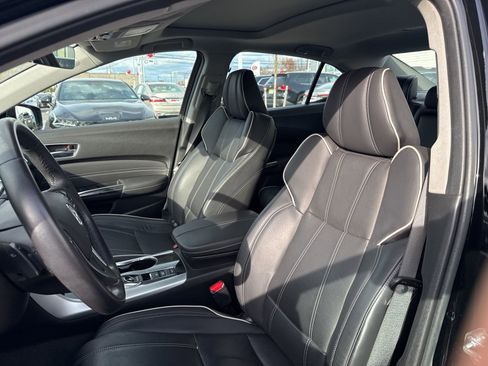 Used 2018 Acura TLX V6 SH-AWD w/ Technology Pkg image 12