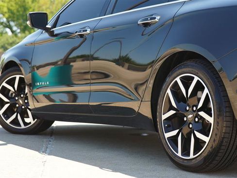 Used 2017 Chevrolet Impala Premier FWD image 22