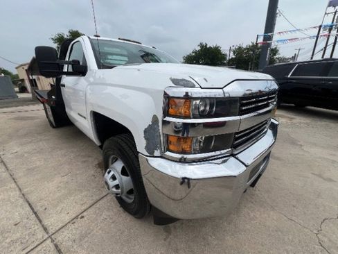 Used 2015 Chevrolet Silverado 3500 W/T RWD image 3