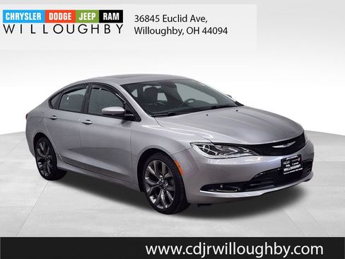 Used 2016 Chrysler 200 S w/ Navigation & Sound Group I image 3