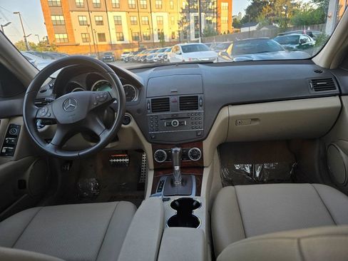 Used 2011 Mercedes-Benz C 300 4MATIC Sedan image 14
