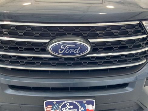 Used 2024 Ford Explorer XLT RWD image 27