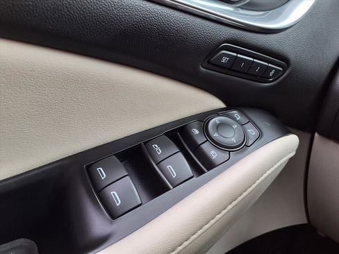 Used 2023 Buick Enclave Avenir w/ Avenir Technology Package AWD/4WD image 24