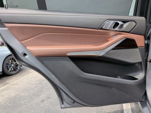 Used 2024 BMW X7 xDrive40i w/ Executive Package image 37