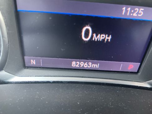 Used 2019 GMC Terrain SLT w/ Preferred Package FWD image 13