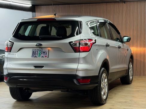 Used 2017 Ford Escape S image 7