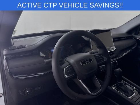 New 2026 Jeep Compass Latitude image 9