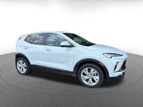 Used 2025 Buick Encore GX Preferred FWD image 2