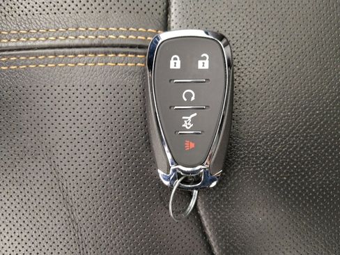 Used 2022 Chevrolet Equinox Premier AWD/4WD image 32