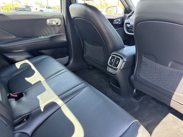 Used 2025 Hyundai Ioniq 6 SEL AWD/4WD image 13