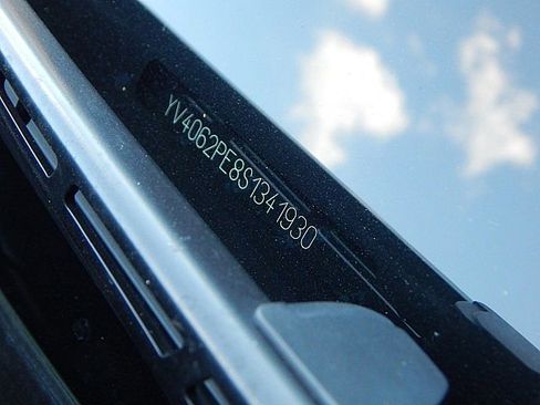 Certified 2025 Volvo XC90 B6 Plus image 30