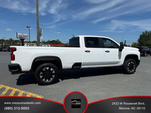 Used 2020 Chevrolet Silverado 2500 Custom w/ Custom Value Package RWD image 4