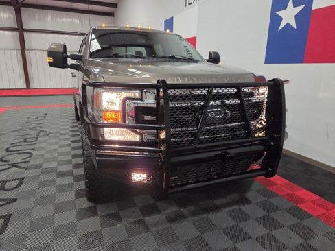 Used 2020 Ford F250 Lariat w/ Lariat Ultimate Package image 23