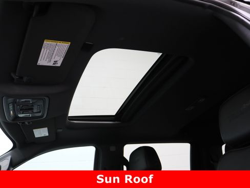 Used 2019 Chevrolet Silverado 1500 High Country w/ Technology Package image 30