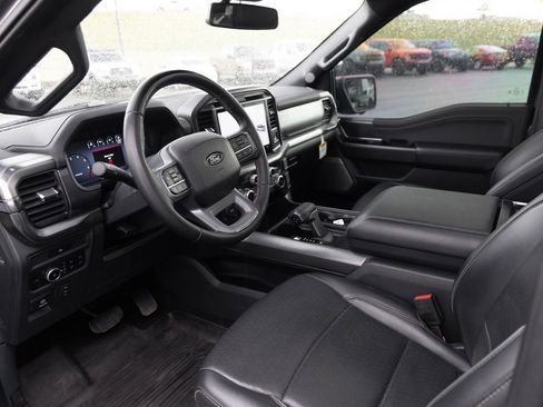 Used 2025 Ford F150 Lariat image 10