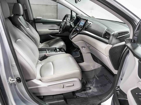 Used 2018 Honda Odyssey EX-L image 17