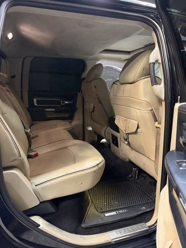 Used 2018 RAM 3500 Laramie Longhorn AWD/4WD image 10