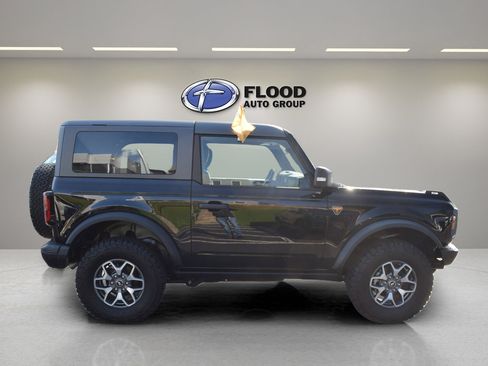 Certified 2024 Ford Bronco Badlands AWD/4WD image 3
