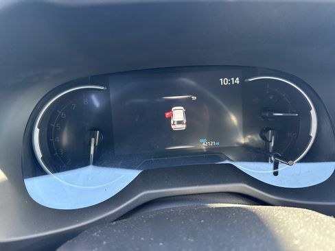 Used 2023 Toyota RAV4 XLE image 11