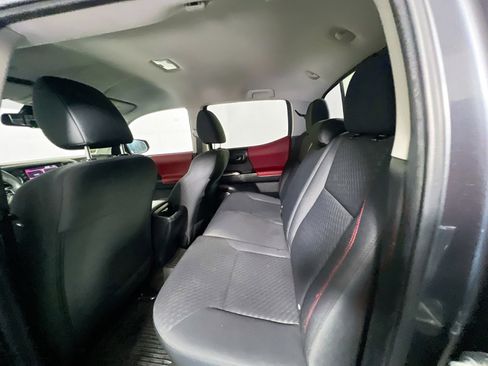 Used 2022 Toyota Tacoma SR5 image 28