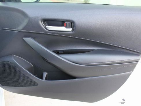 Used 2021 Toyota Corolla SE FWD image 21