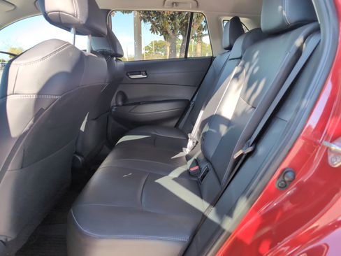 Certified 2024 Toyota Corolla Cross XLE image 30