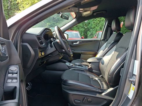Used 2023 Ford Escape ST-Line AWD/4WD image 14