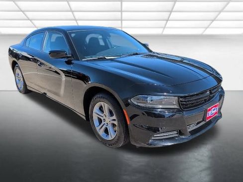 Used 2022 Dodge Charger SXT image 1