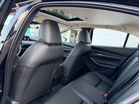 New 2026 MAZDA MAZDA3 2.5 S Sedan w/ Preferred Pkg image 16