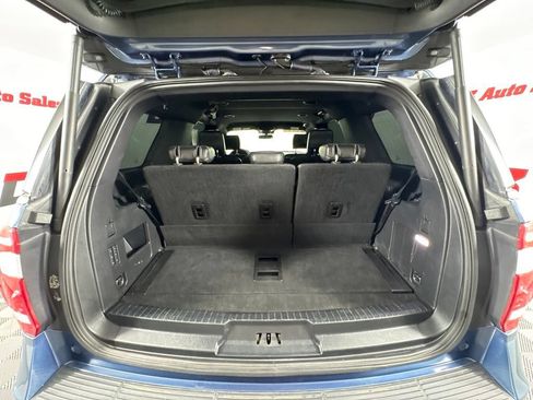 Used 2018 Ford Expedition XLT w/ Equipment Group 202A RWD image 58