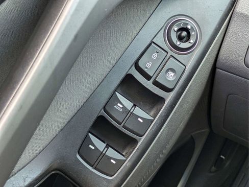 Used 2015 Hyundai Elantra SE w/ Option Group 02 FWD image 21