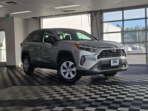 Used 2025 Toyota RAV4 LE image 2
