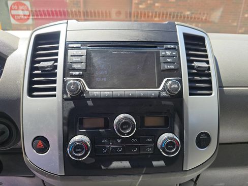 Used 2016 Nissan Frontier SV w/ SV Value Truck Package AWD/4WD image 16