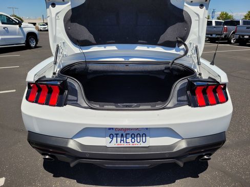 Used 2025 Ford Mustang Premium RWD image 26