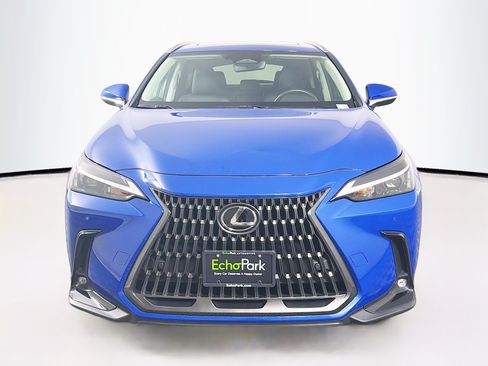 Used 2025 Lexus NX 250 FWD w/ Towing Package (2000 Lbs) image 2