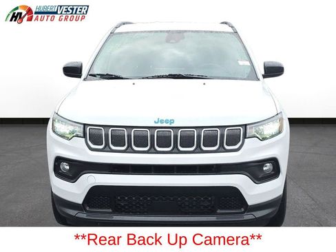 Used 2022 Jeep Compass Latitude image 3