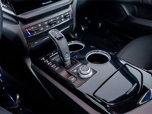 Used 2022 Maserati Ghibli Modena image 49