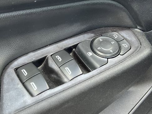 Used 2020 Chevrolet Equinox LT image 14