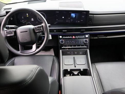 Used 2024 Hyundai Santa Fe Calligraphy AWD/4WD image 24