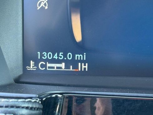 Used 2024 Lincoln Corsair Reserve w/ Equipment Group 201A AWD/4WD image 24