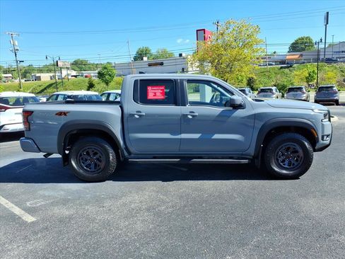 Certified 2025 Nissan Frontier PRO-4X w/ Pro Convenience Package AWD/4WD image 4