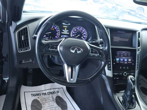 Used 2017 INFINITI Q60 3.0t w/ Premium Plus Package 3.0T image 16