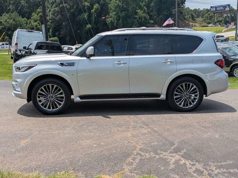 Used 2019 INFINITI QX80 Luxe w/ 22" Wheel Package RWD image 3