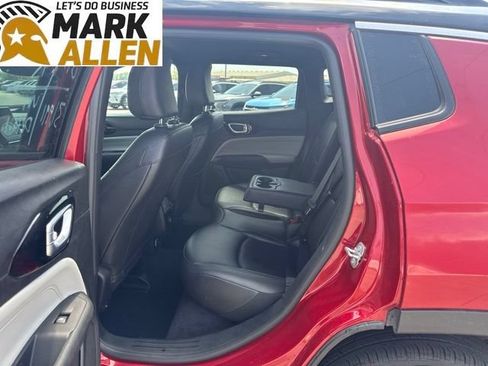 Used 2025 Jeep Compass Limited AWD/4WD image 6