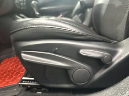 Used 2019 Jeep Compass Trailhawk AWD/4WD image 16