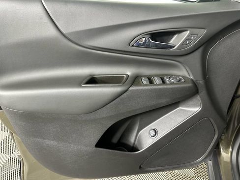 Used 2023 Chevrolet Equinox LT FWD image 24