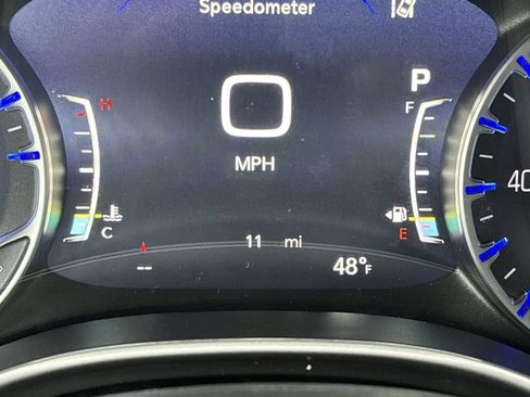 New 2026 Chrysler Pacifica Select w/ S Appearance Package image 15