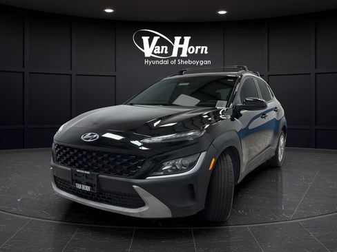 Used 2023 Hyundai Kona SEL AWD/4WD image 3
