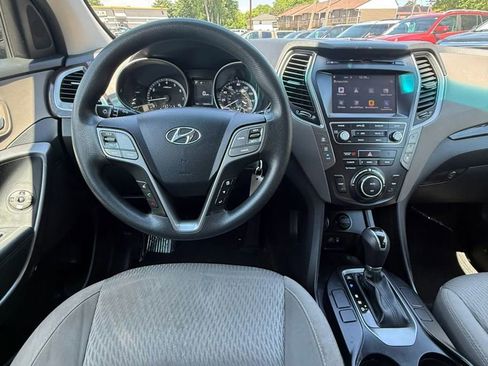 Used 2019 Hyundai Santa Fe XL SE FWD image 34
