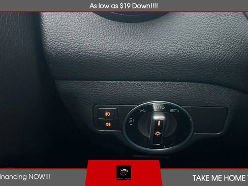 Used 2019 Mercedes-Benz GLA 250 4MATIC image 17